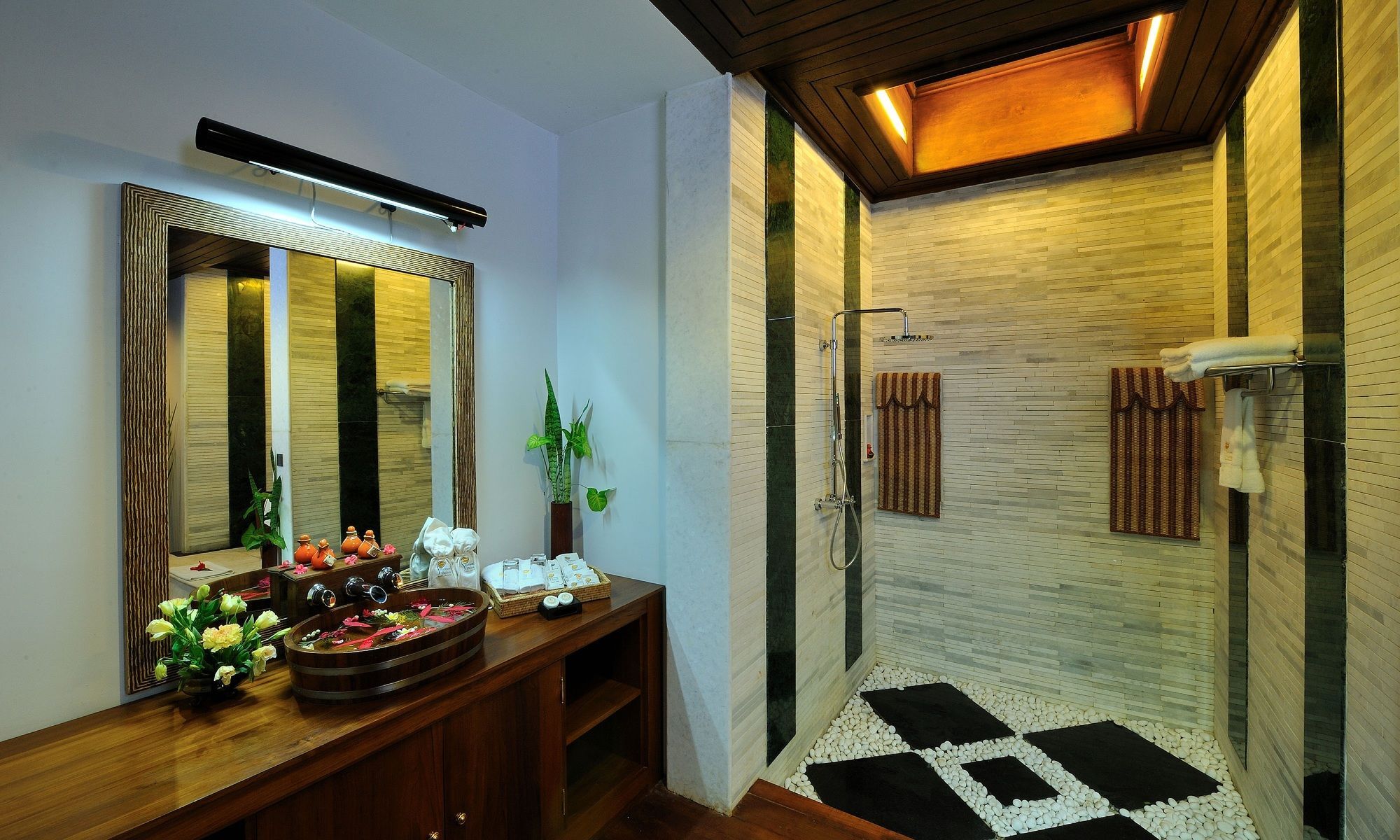 Aureum Palace Hotel & Resort Inle Nyaung Shwe Kültér fotó
